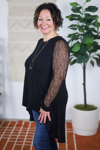 Lacy Sleeve high / low top