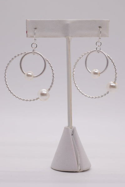 Dangle Circle Pearl Earring