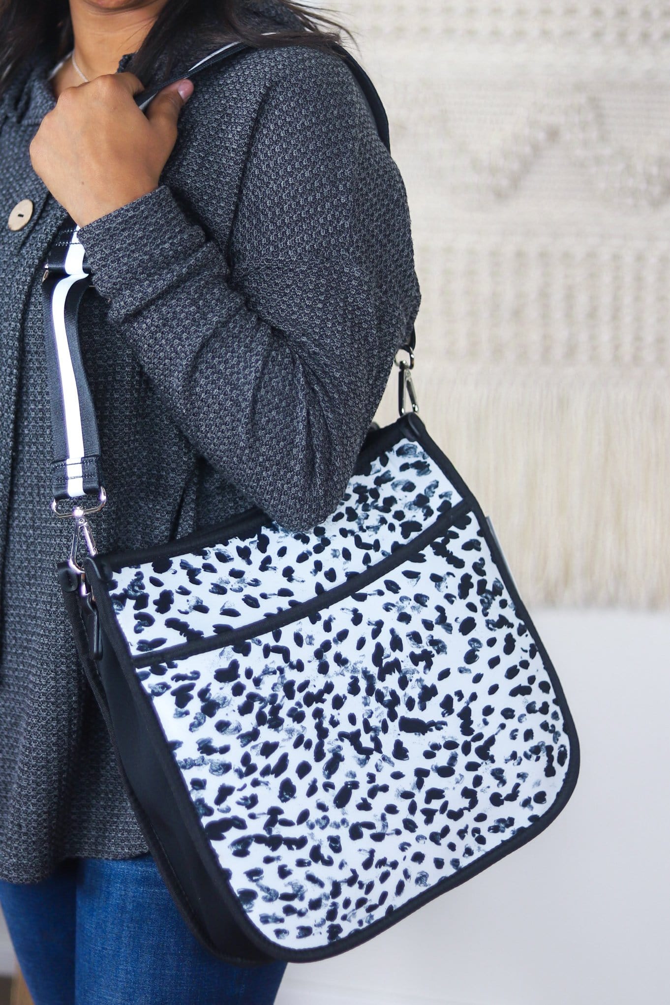 Jolee Printed Neoprene Crossbody w/Guitar Strap