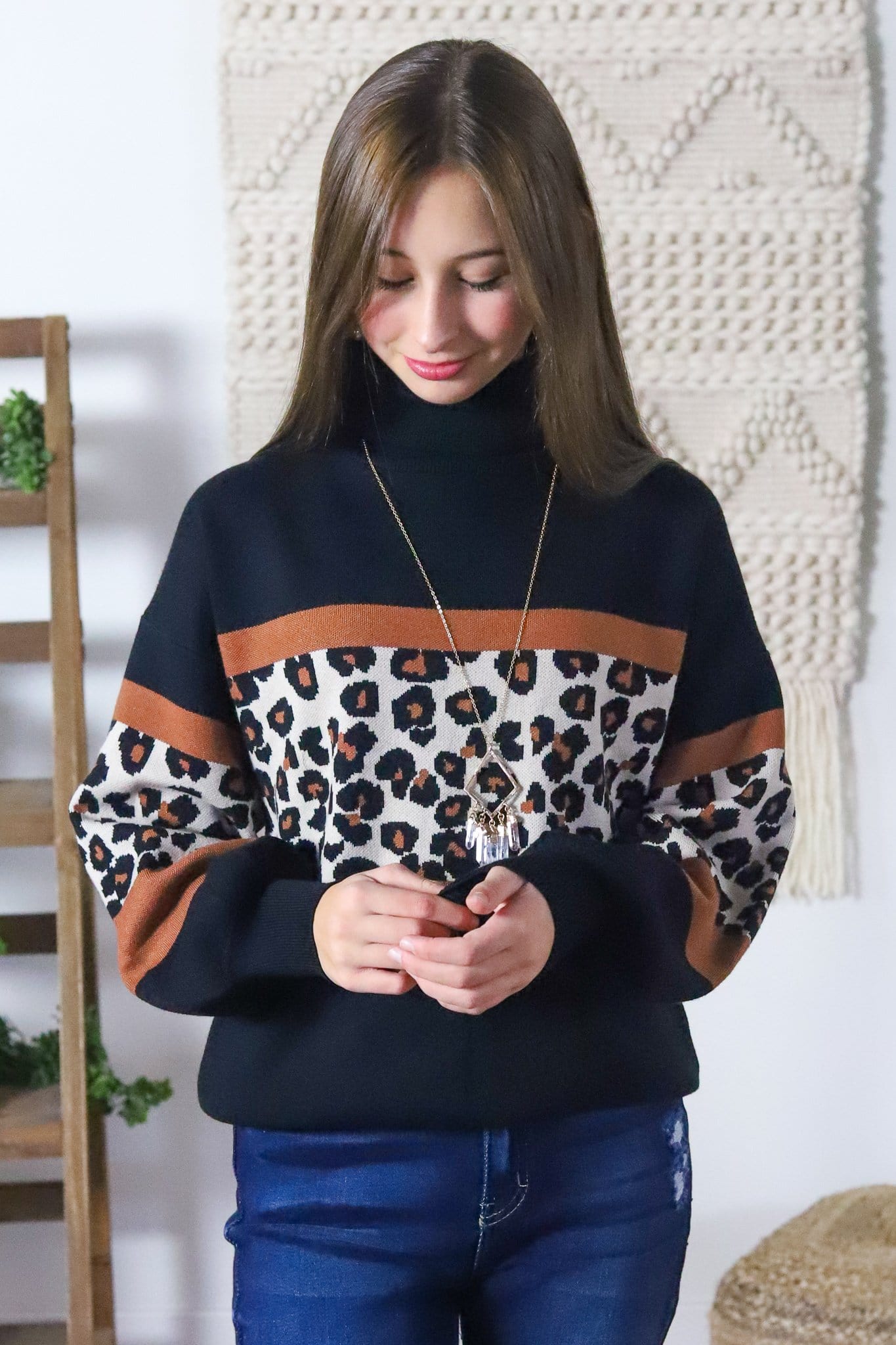 Colorblock Leopard Turtle Neck Sweater