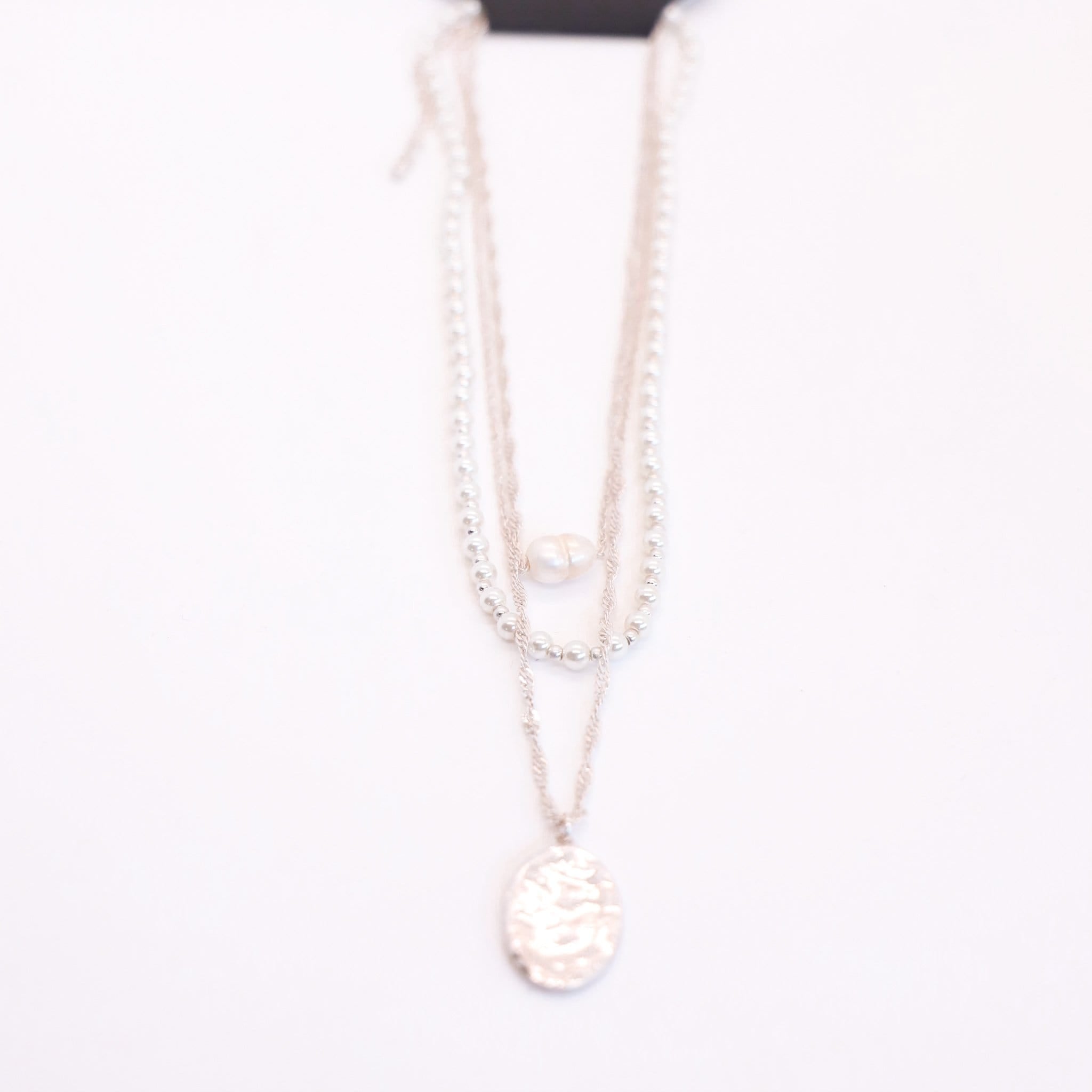 Triple Layer Necklace w/Pearls