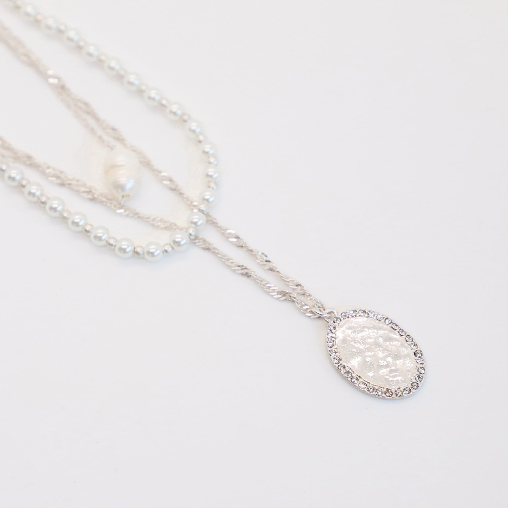 Triple Layer Necklace w/Pearls