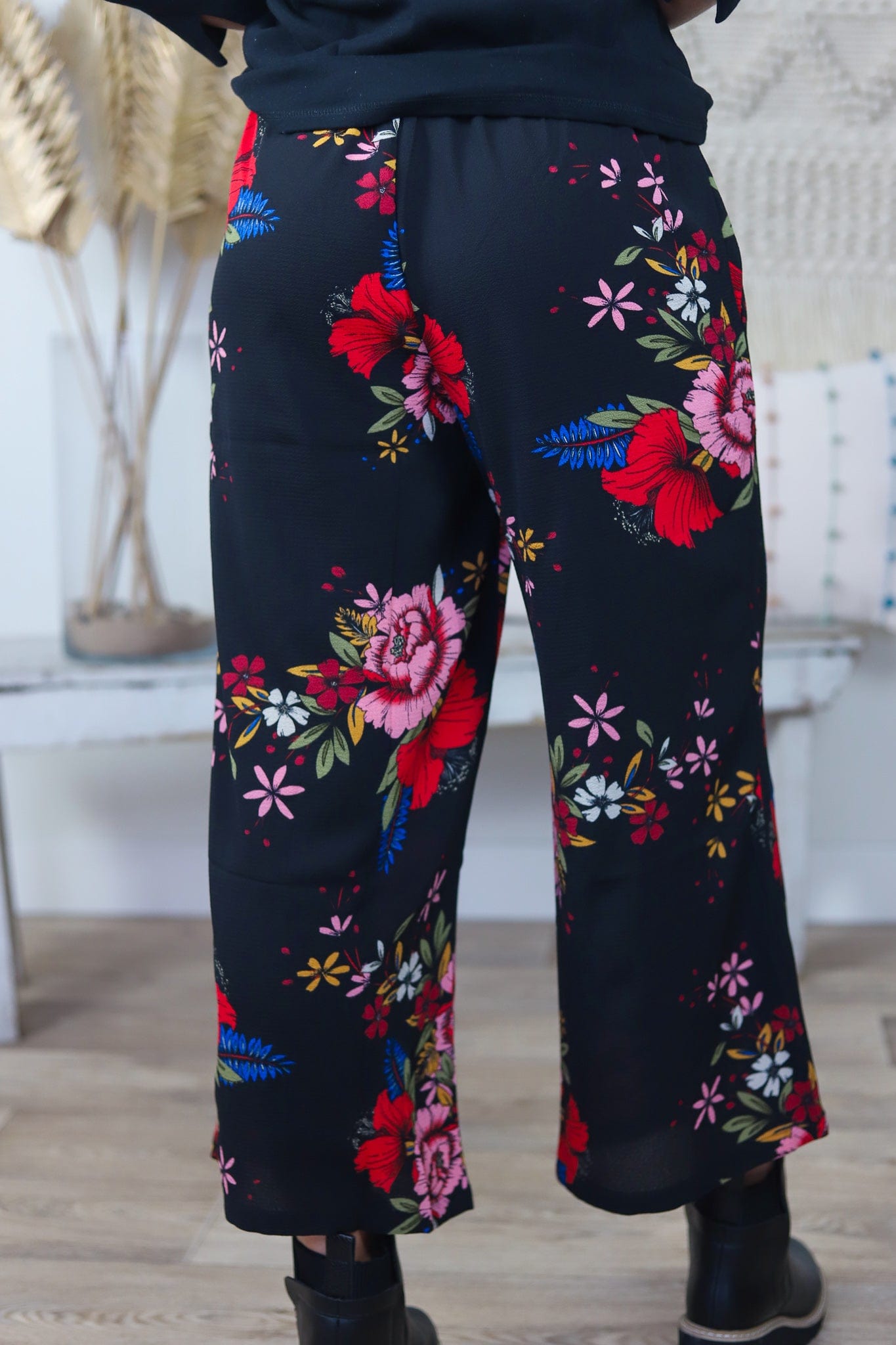 Black Floral Wide Leg Pant