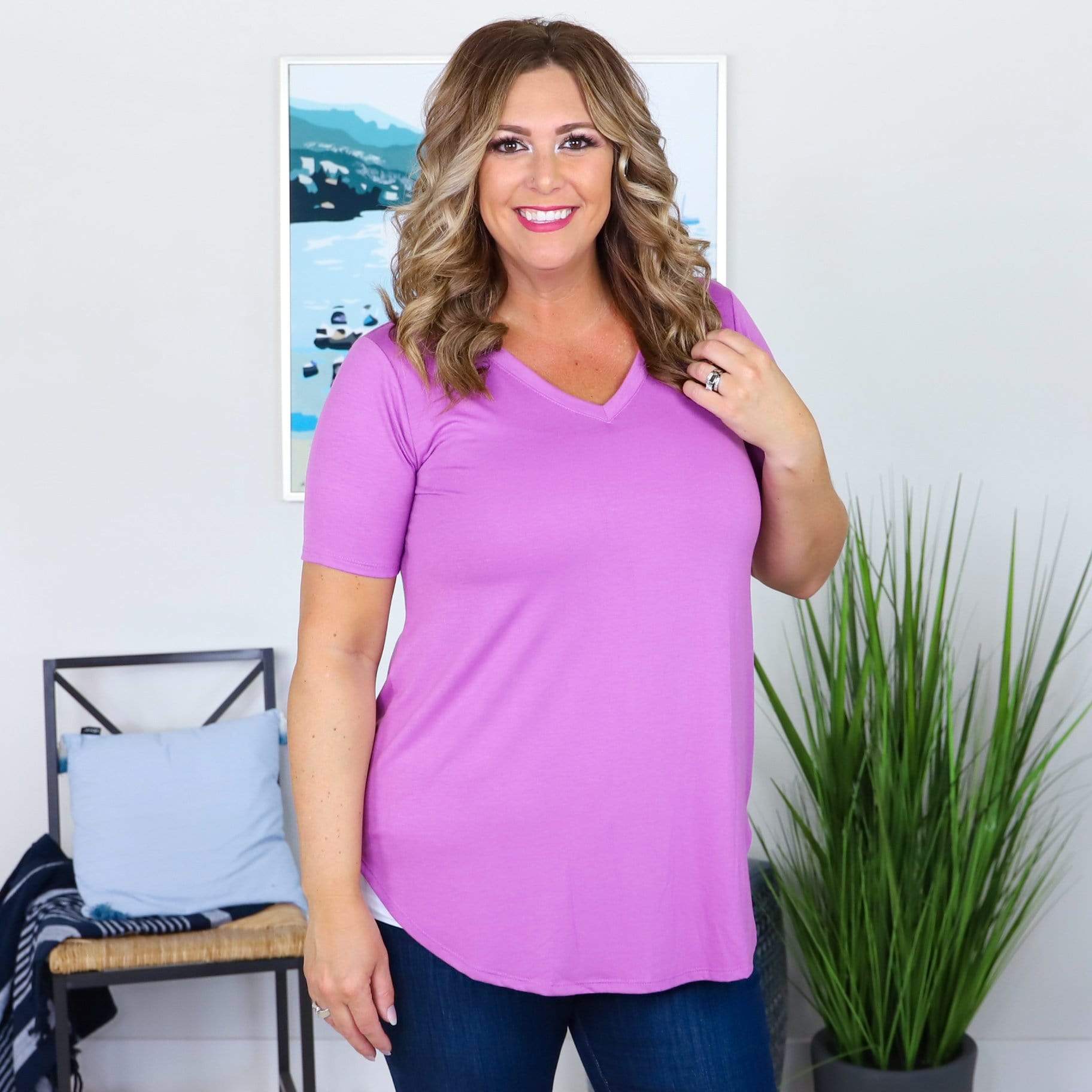 Basic Vneck Round Hem Short Sleeve Top