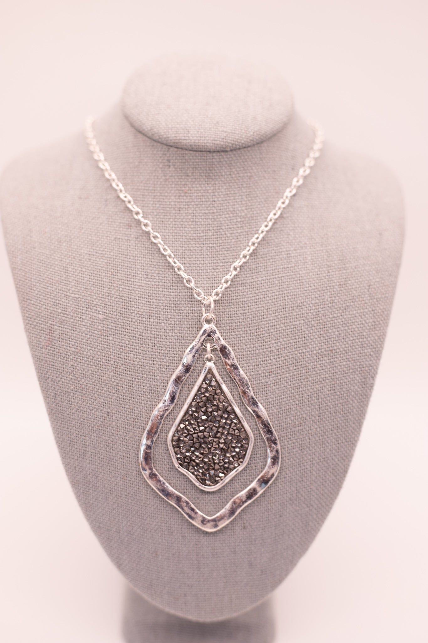 Silver Moroccan Glitter Pendant Necklace