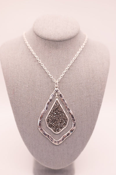 Silver Moroccan Glitter Pendant Necklace