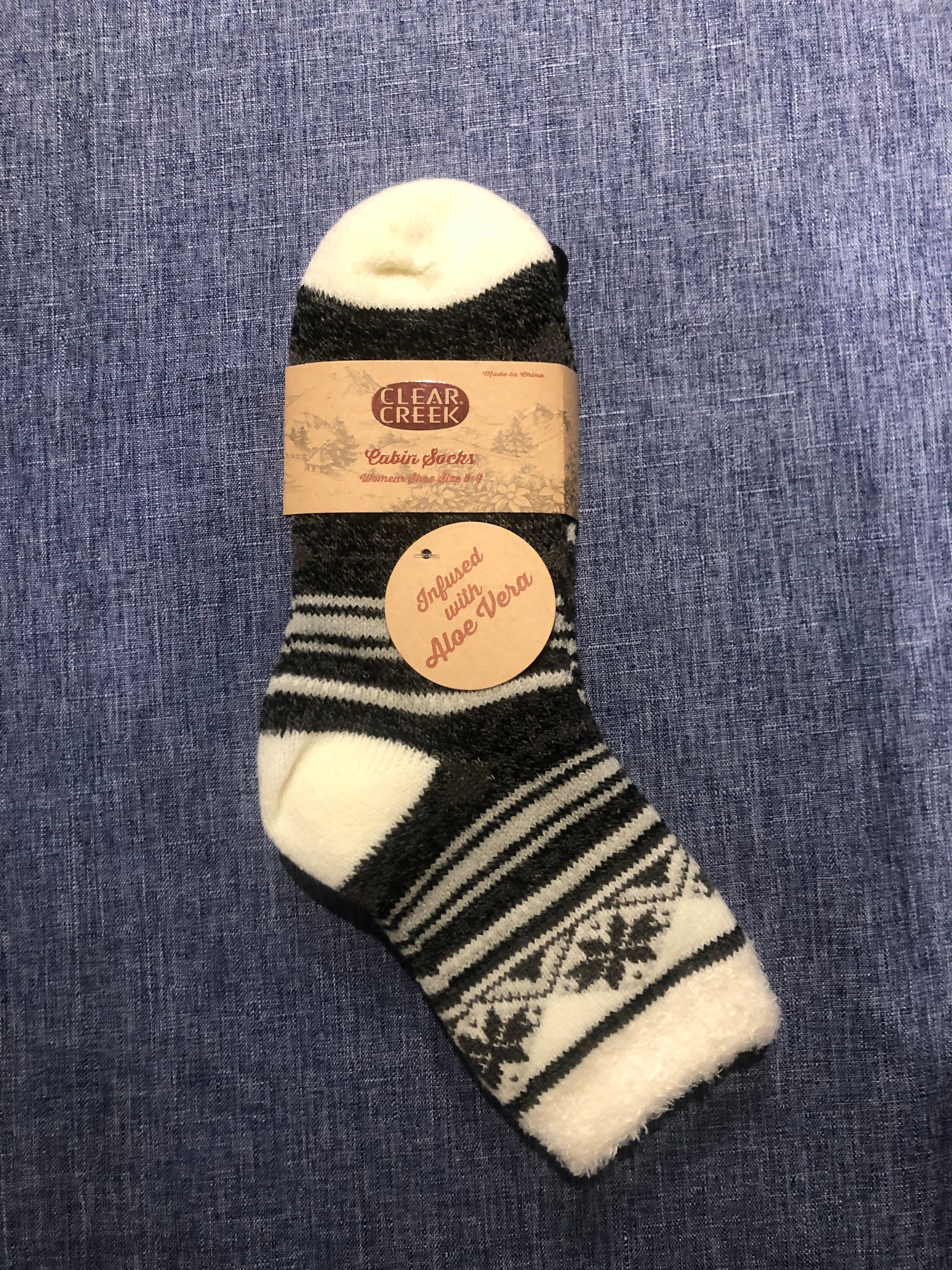 Poinsettia Stripe Cabin Socks W/ Aloe