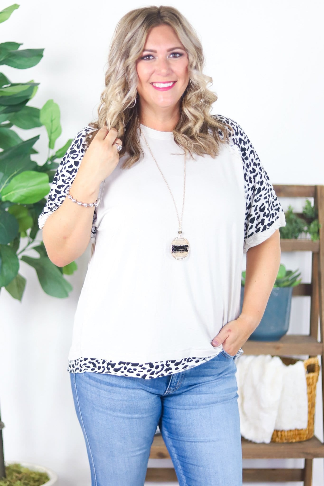 Contrast Cheetah Sleeve Top