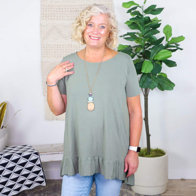 Solid Ruffle HI-Low Hem Top