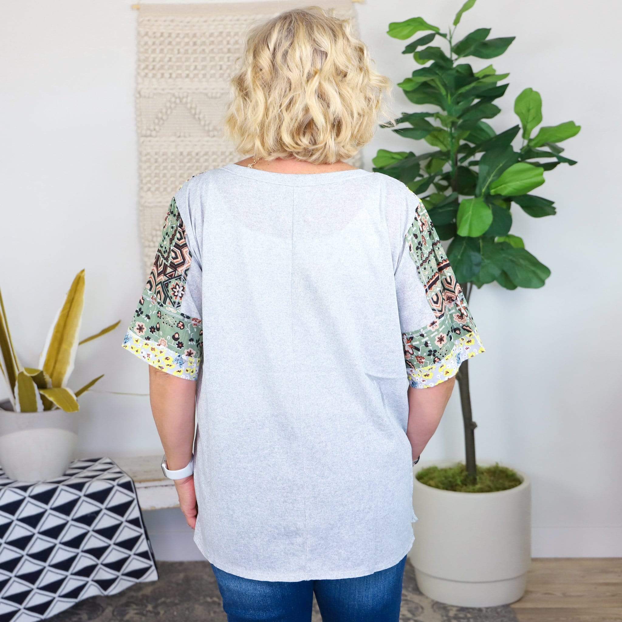 grey mix pattern accent short sleeve top