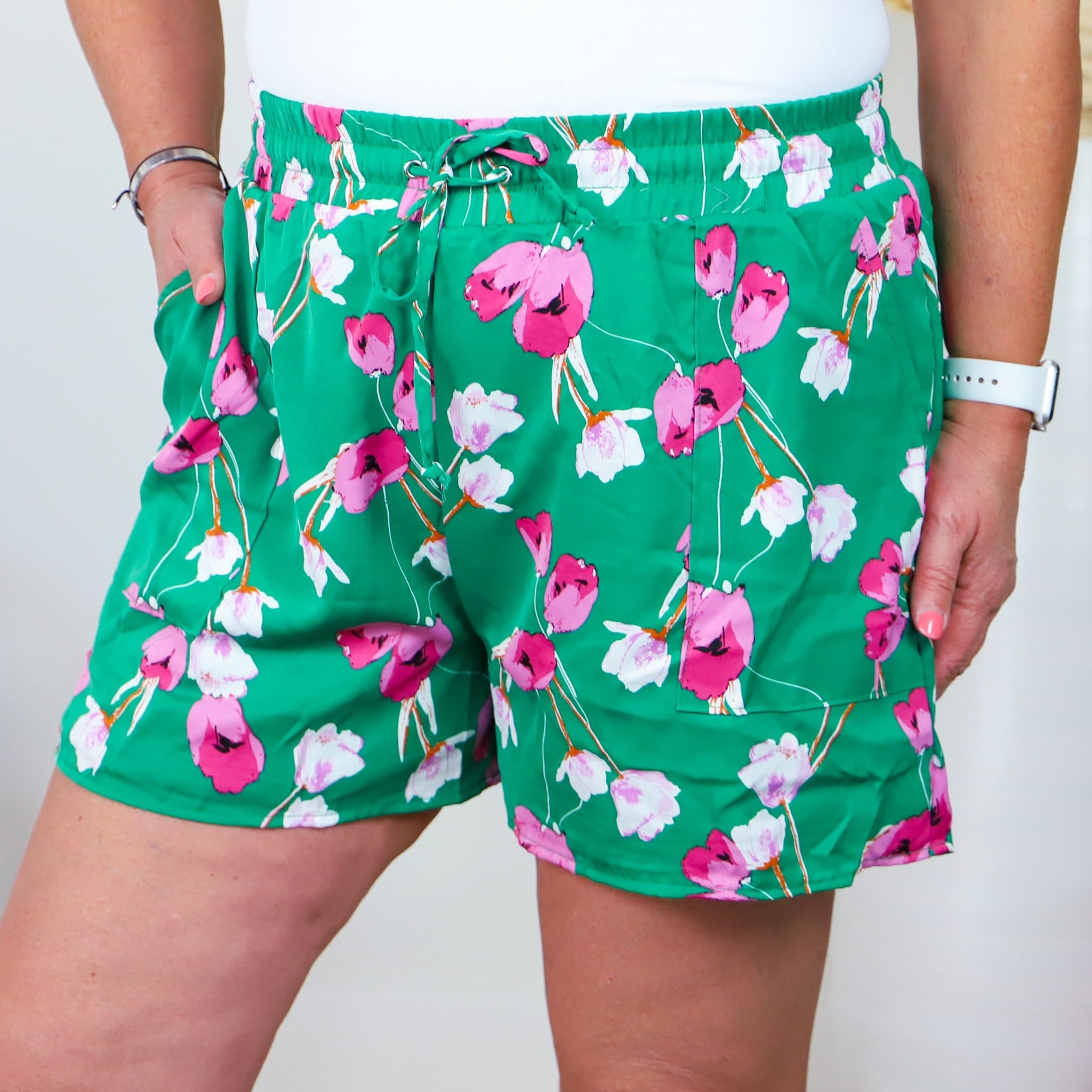 Green Floral Elastic Drawstring Shorts