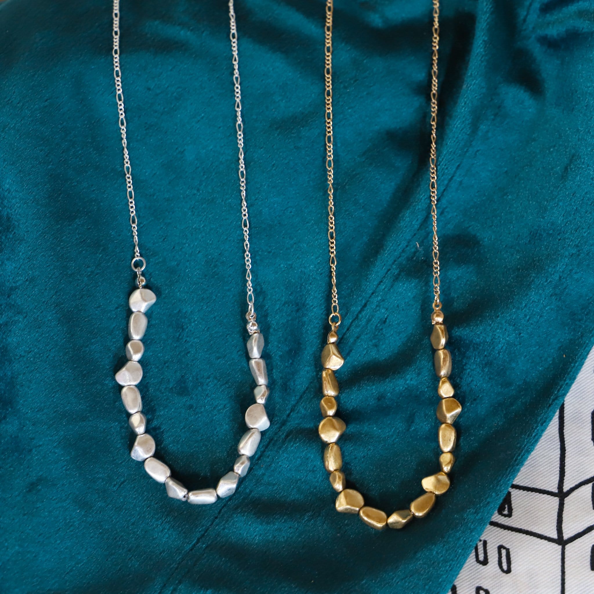 Metal Orb Short Necklace