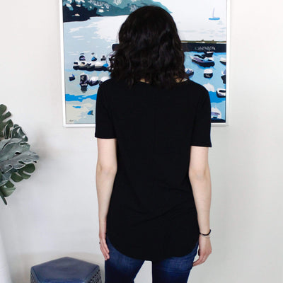 Basic Vneck Round Hem Short Sleeve Top