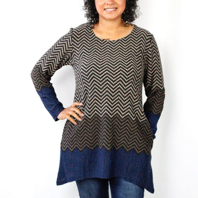 Zigzag Side Pocket Top