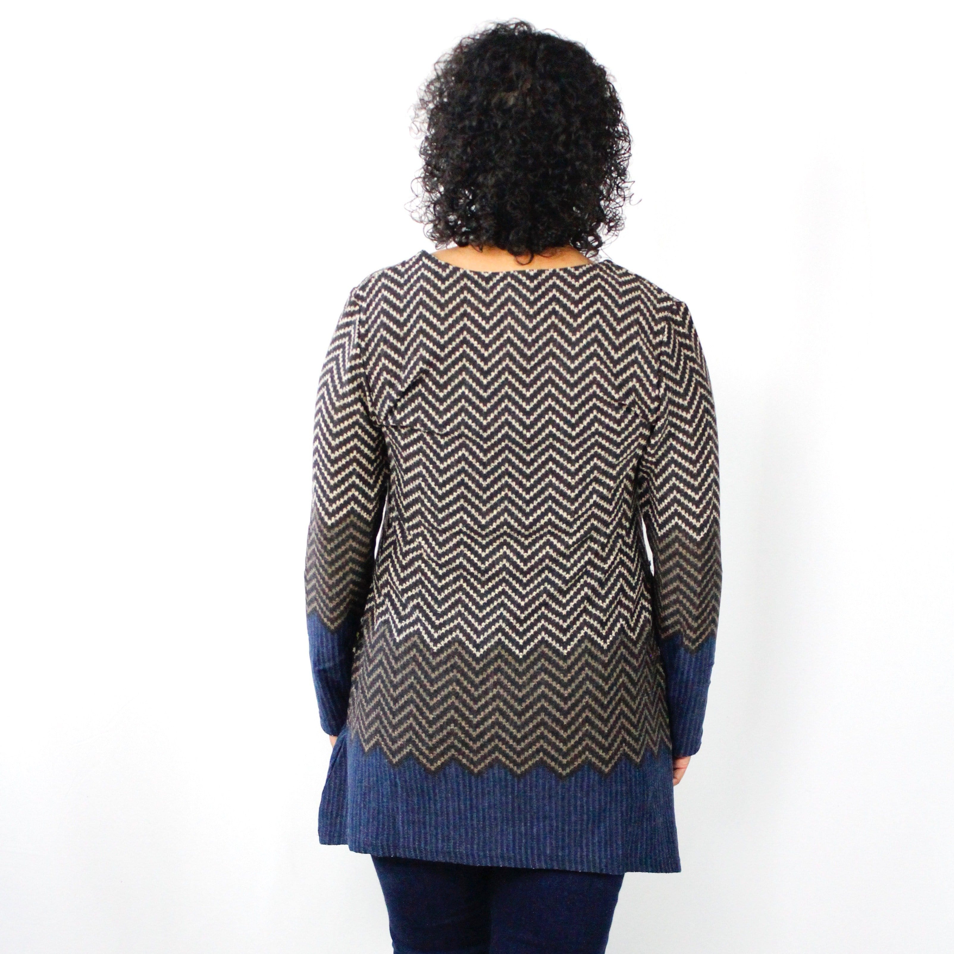 Zigzag Side Pocket Top