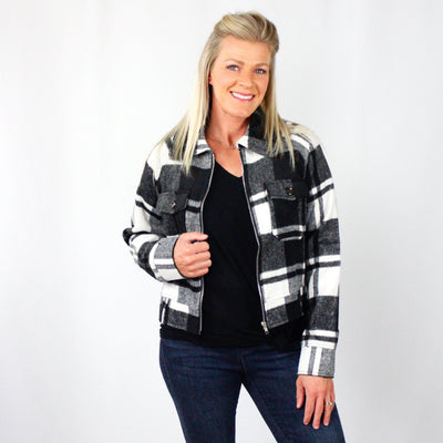 Black & White Plaid Zipper Jacket