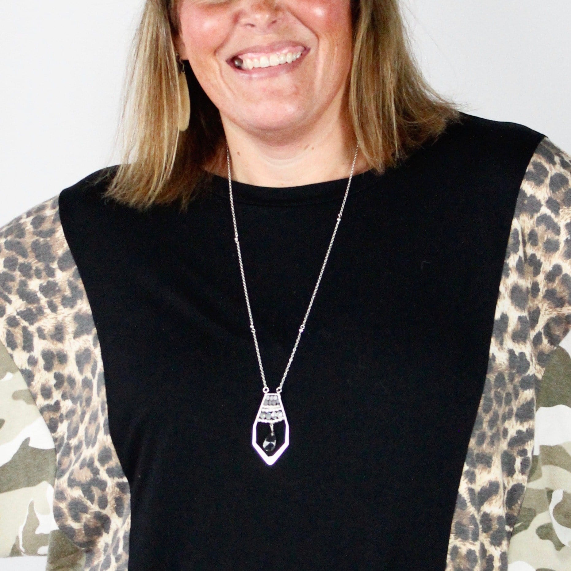 Gem Detail Pendant Necklace