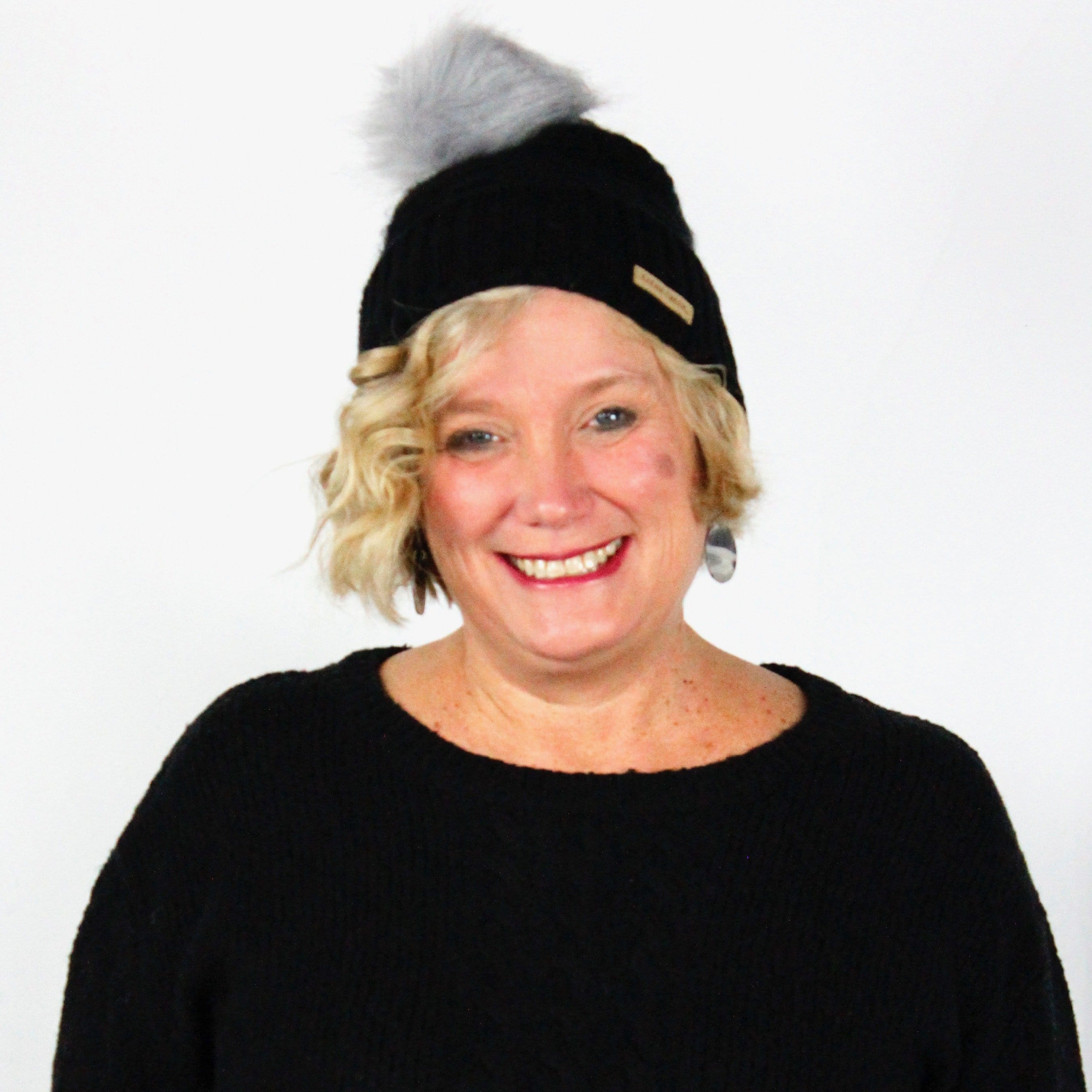 Feather Cuff Fur Pom Hat Asst