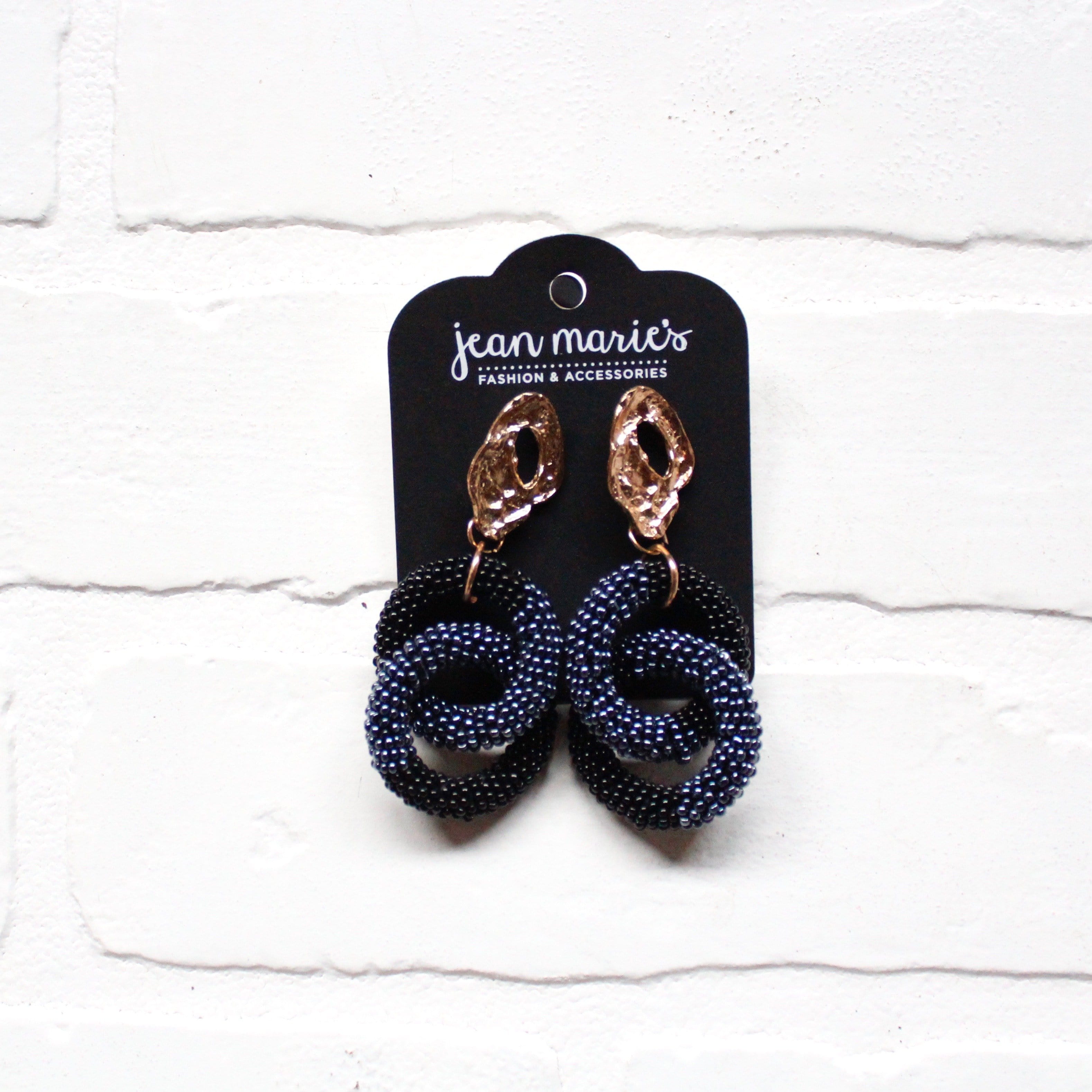 Virtuous Lily Earring