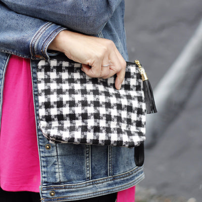 Houndstooth Wristlet Pouch Bag