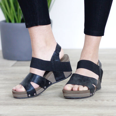 Fig Black Sandal
