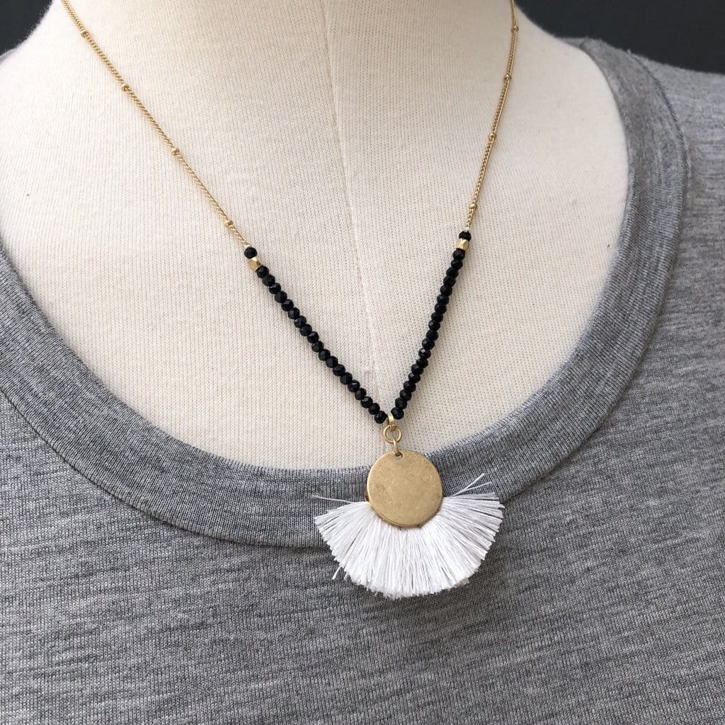 Beaded Tassel Short Necklace