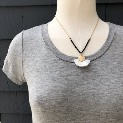 Beaded Tassel Short Necklace