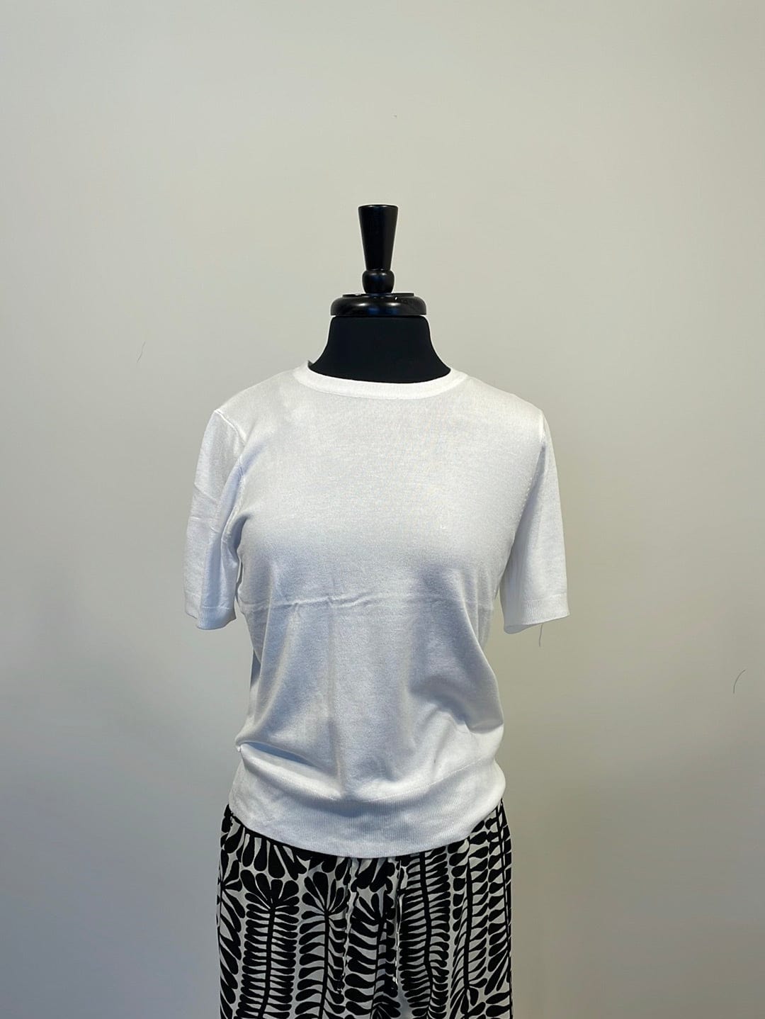 Ivory Shortsleeve Pullover