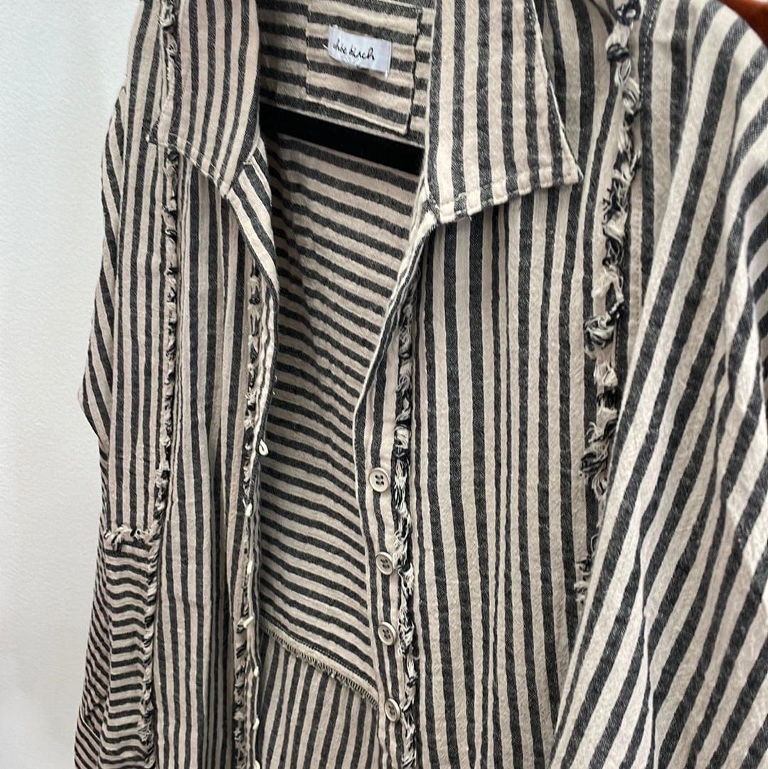 Raw Edge Detailed Button Down Shirt