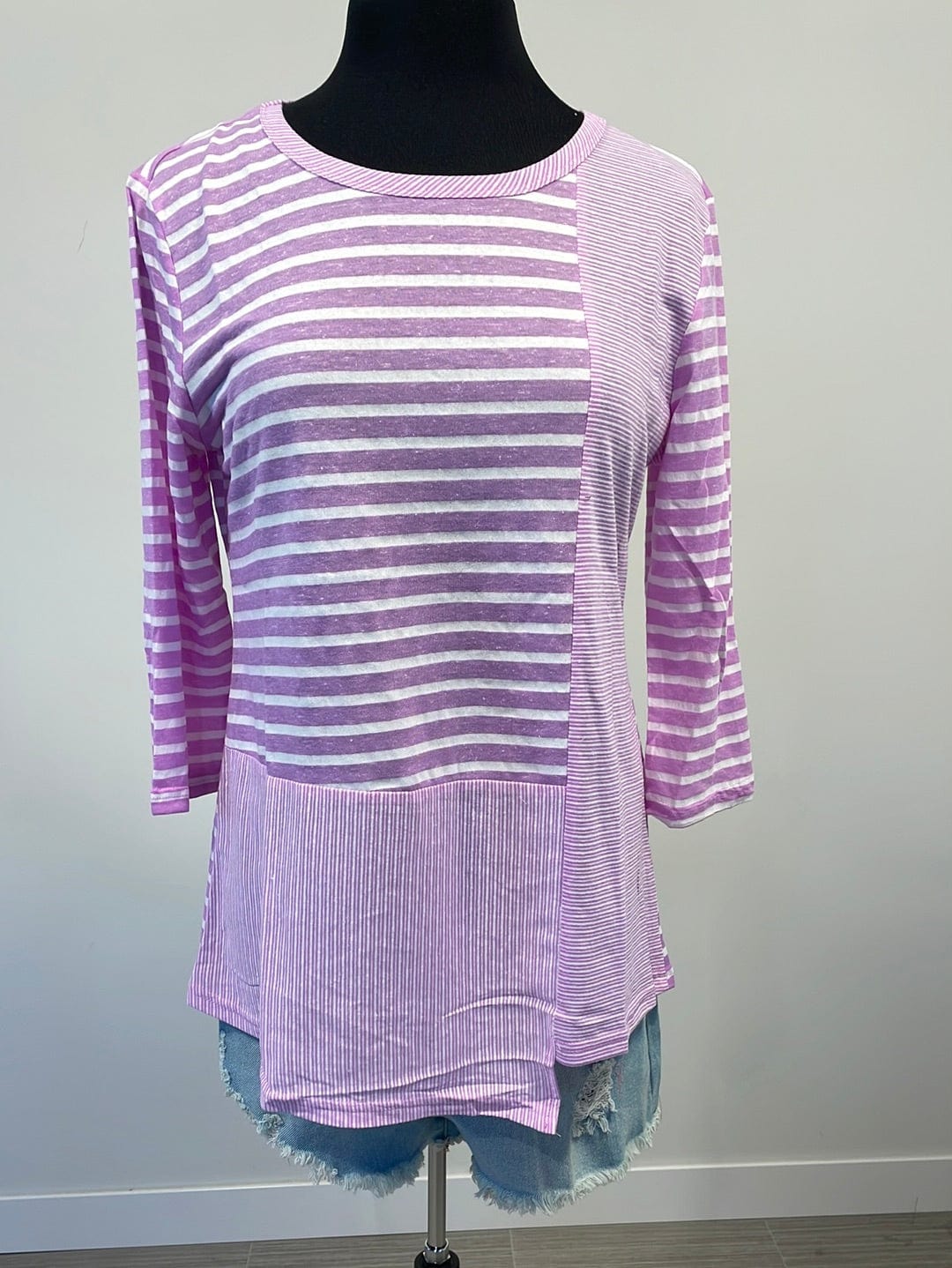 Lavender Stripe 3/4 Sleeve Top