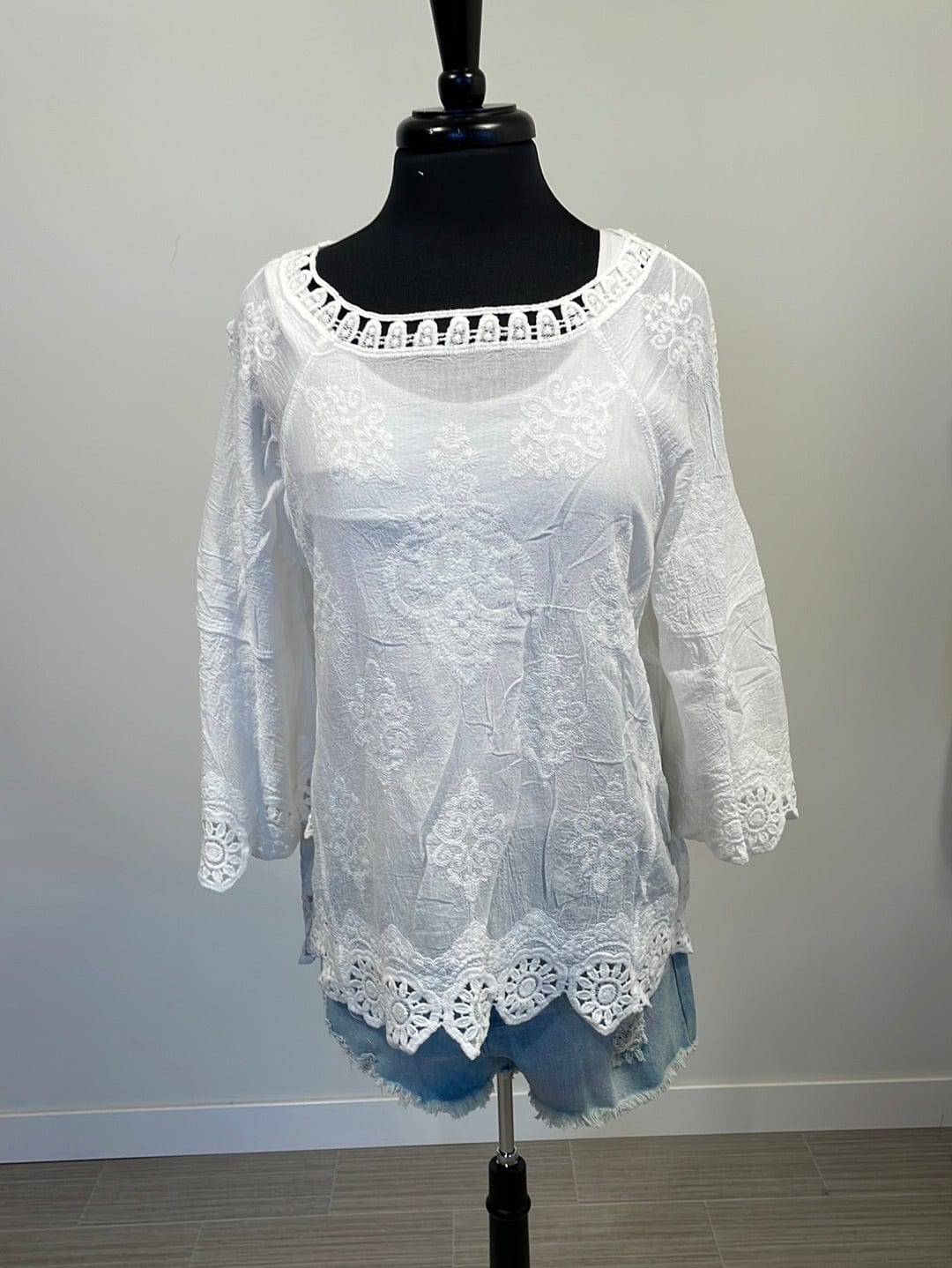 White Lace Top w/Split Sleeves