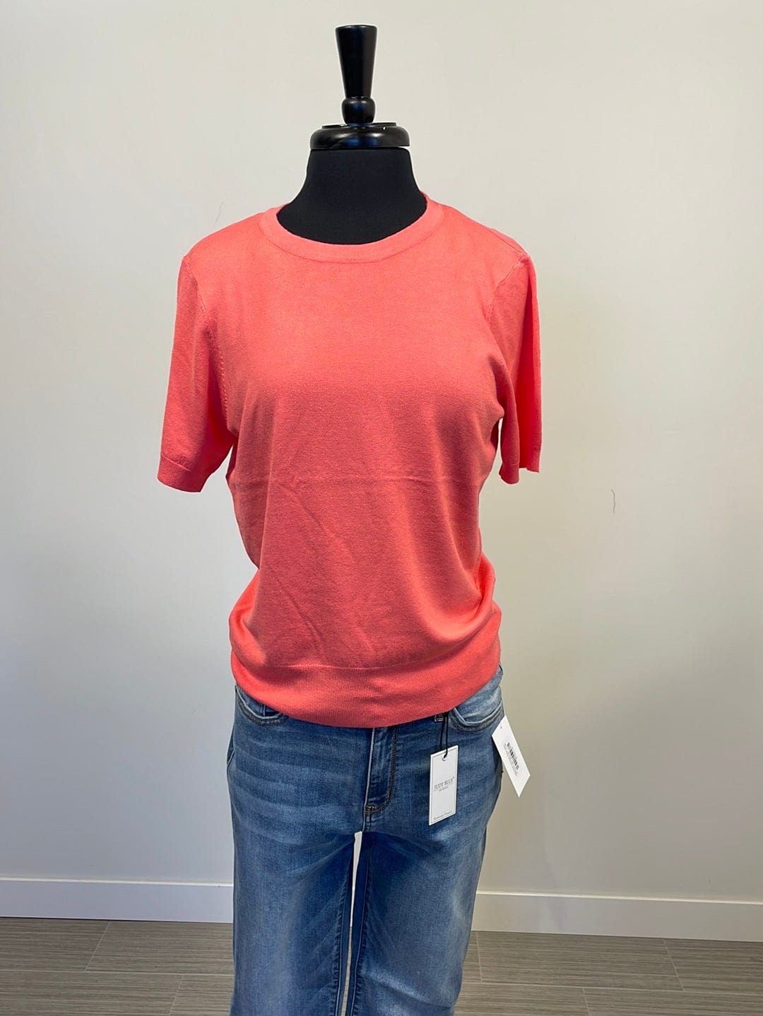 Coral Shortsleeve Pullover
