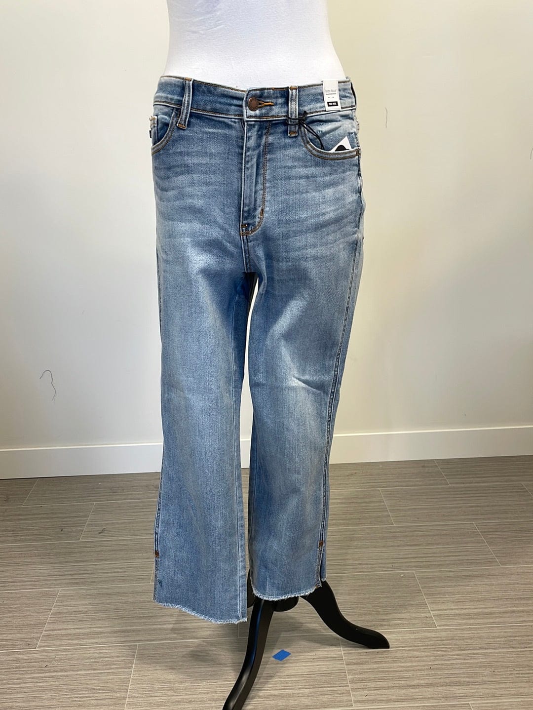 Light Wash Side Slit Crop Straight Denim