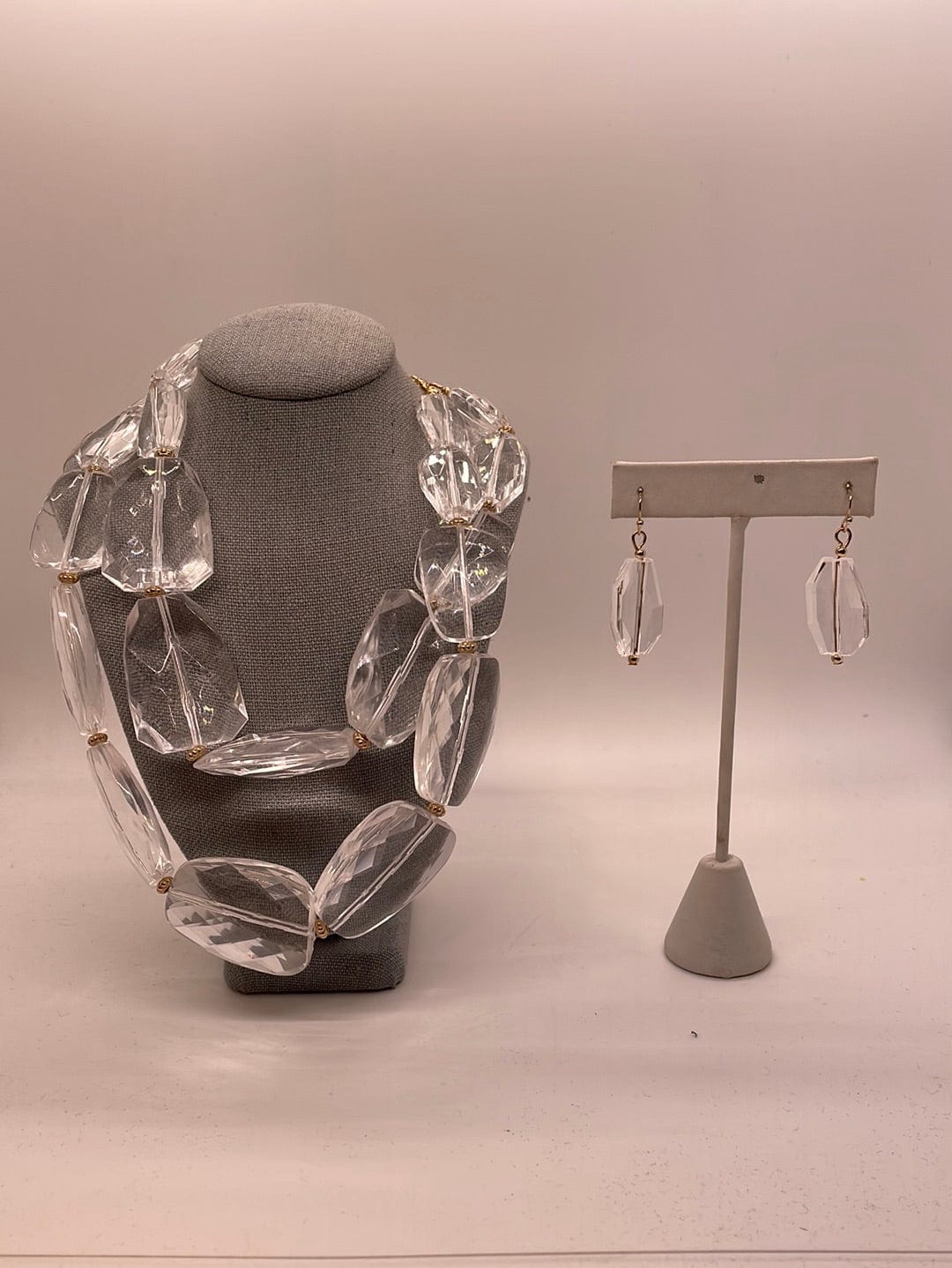 Clear Acrylic Stone Layer Necklace