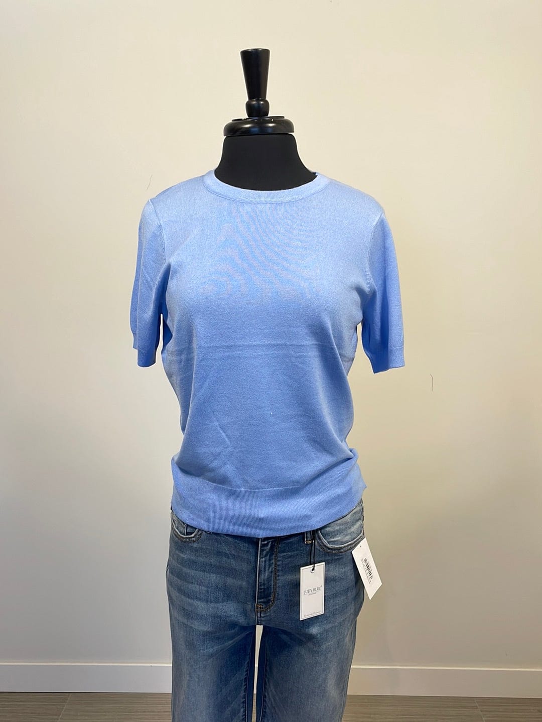 Periwinkle Shortsleeve Pullover