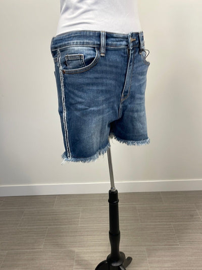 Side Seam Fray Detail Shorts